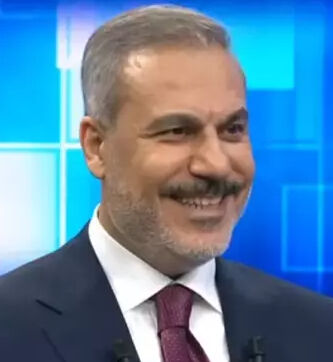 Hakan Fidan'a kahkaha attıran soru! Canlı yayında ilginç anlar - 1. Resim