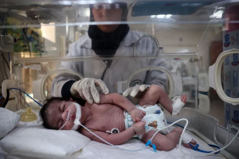 İsrail ordusu Gazze'de 3 gazeteciyi katletti! - 1. Resim