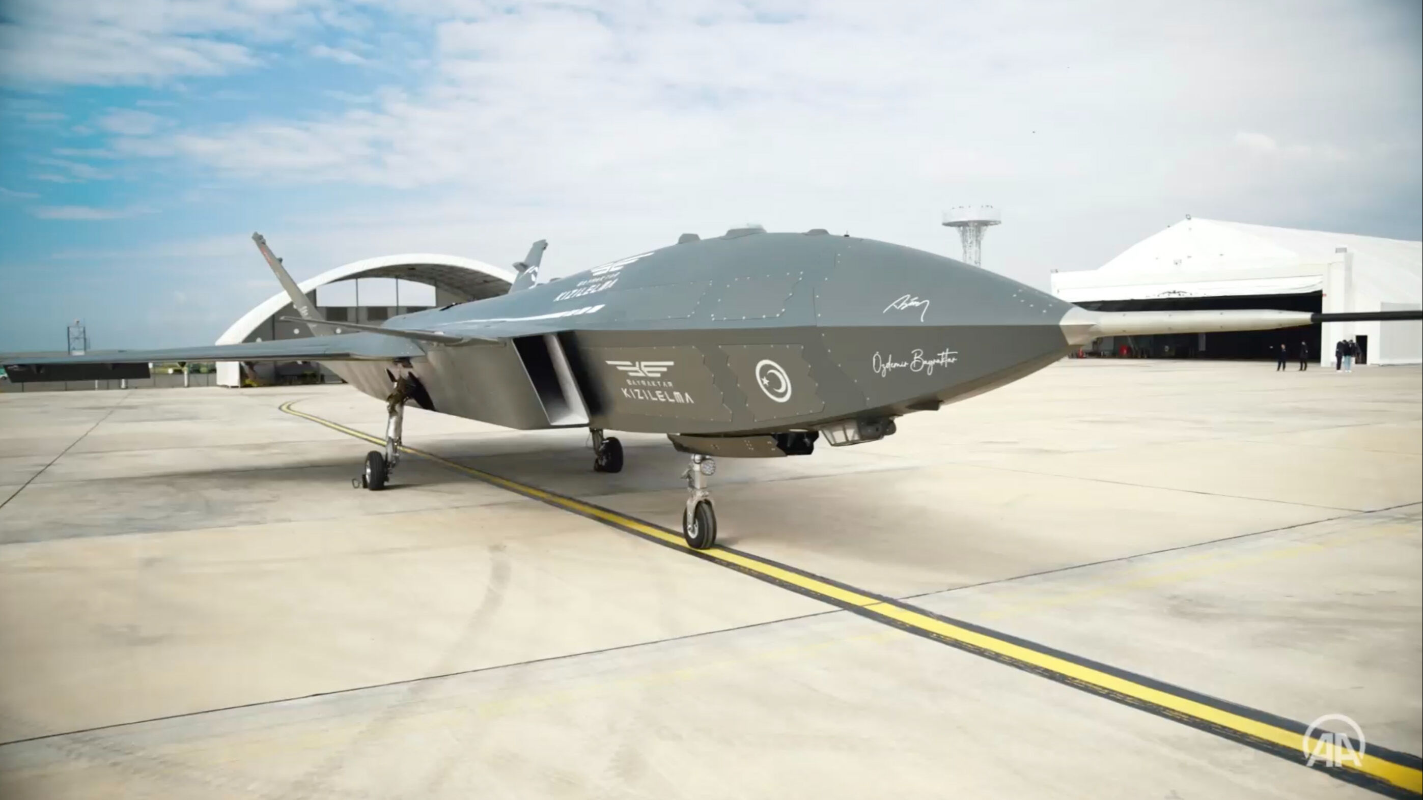 KIZILELMA'ya adım adım! Yerli savaş uçağında bir test daha başarıyla tamamlandı KIZILELMA'ya adım adım! Yerli savaş uçağında bir testi daha başarıyla tamamlandı - 1. Resim