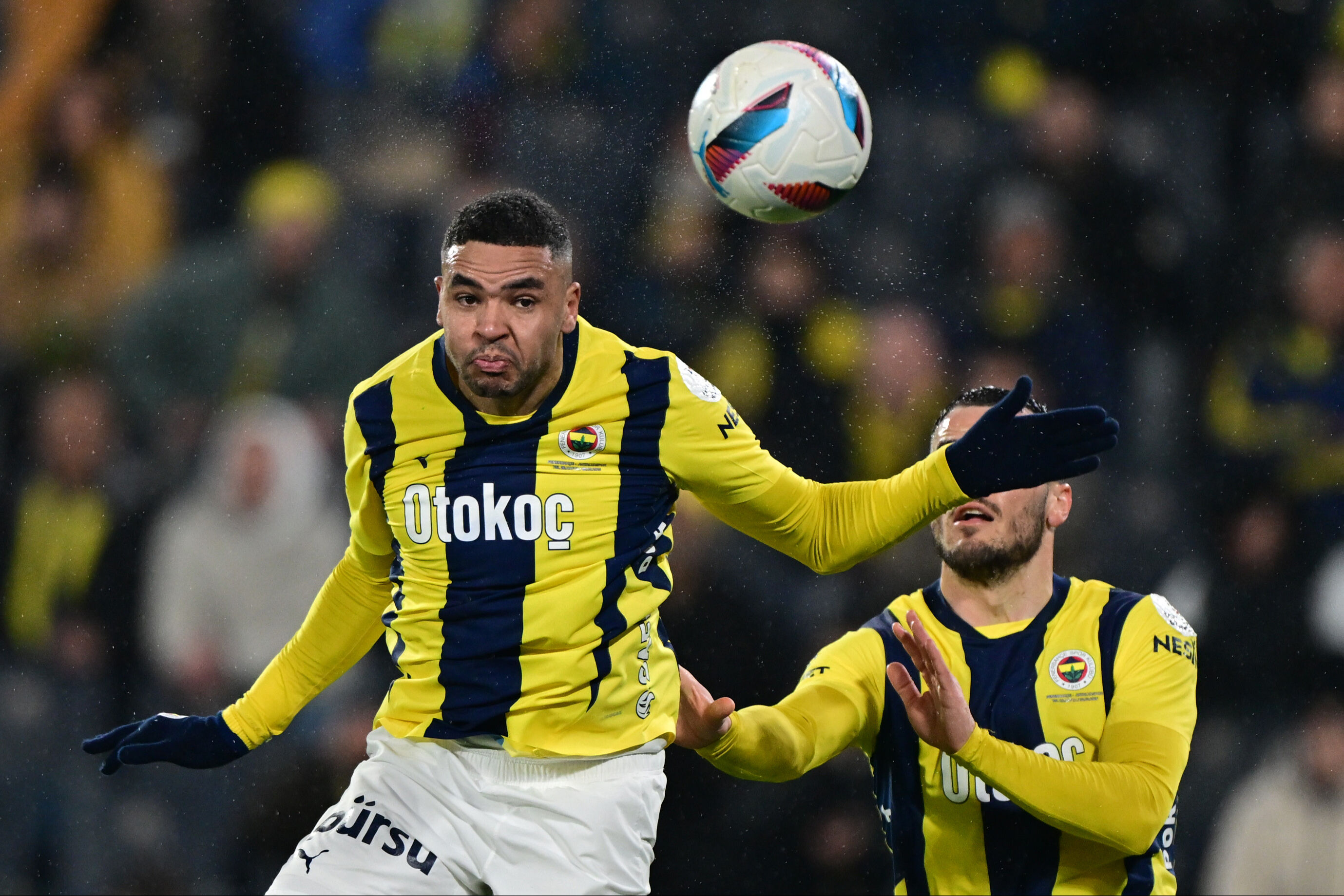 Alex de Souza'nın rekoru tarihe karışabilir! En-Nesyri tarih yazmak için sahada Alex de Souza'nın rekoru tarihe karışabilir! En-Nesyri tarih yazmak için sahada - 1. Resim