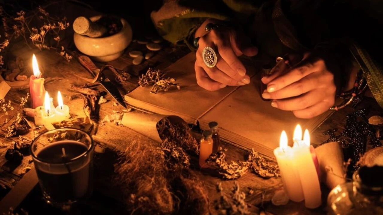 Vergisiz servet Bakanlık radarında! Falcıların kazandıkları dudak uçuklattı - 2. Resim