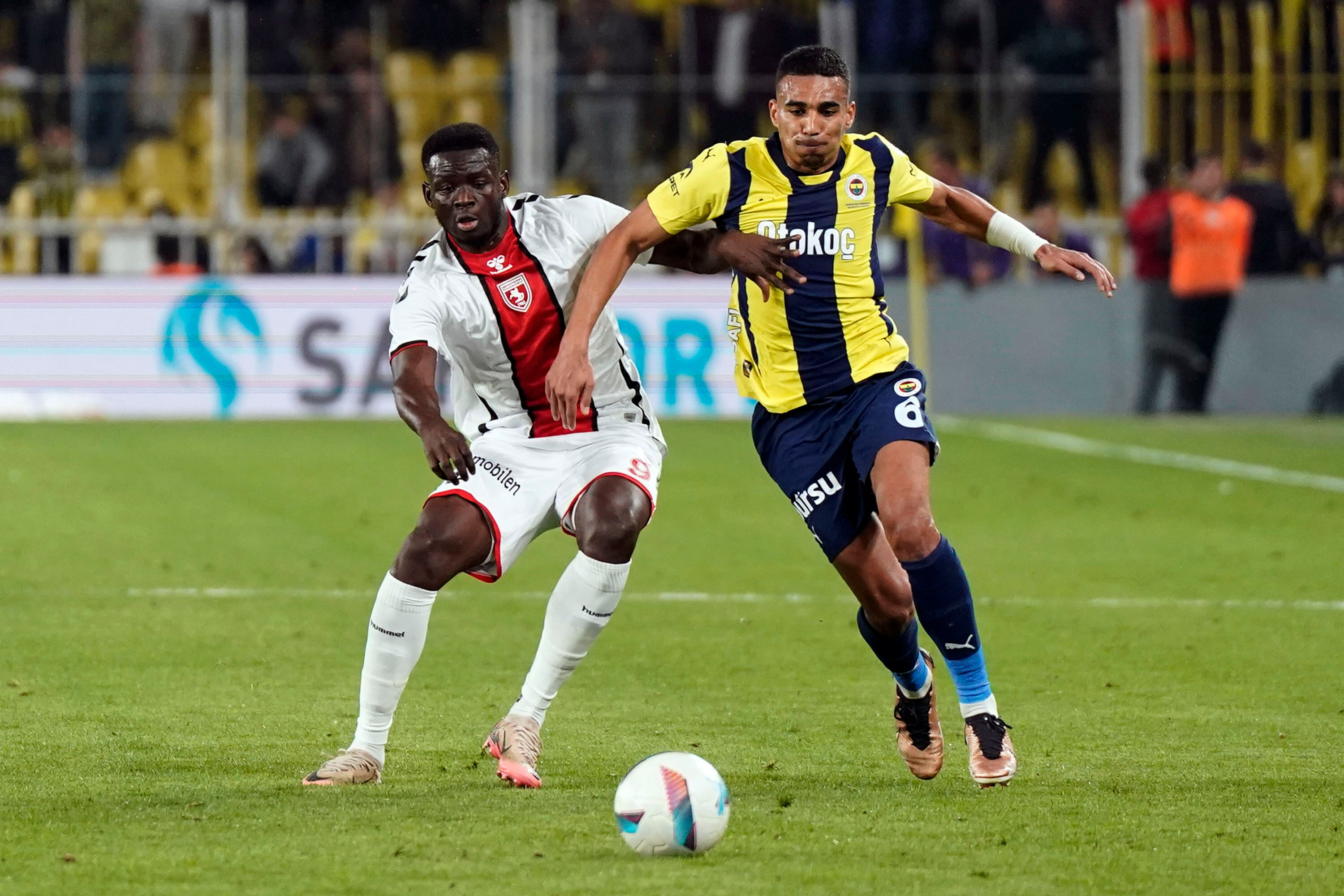 Darbe üstüne darbe! Fenerbahçe ligde de ağır yaralı CANLI ANLATIM | Fenerbahçe - Reeder Samsunspor - 1. Resim