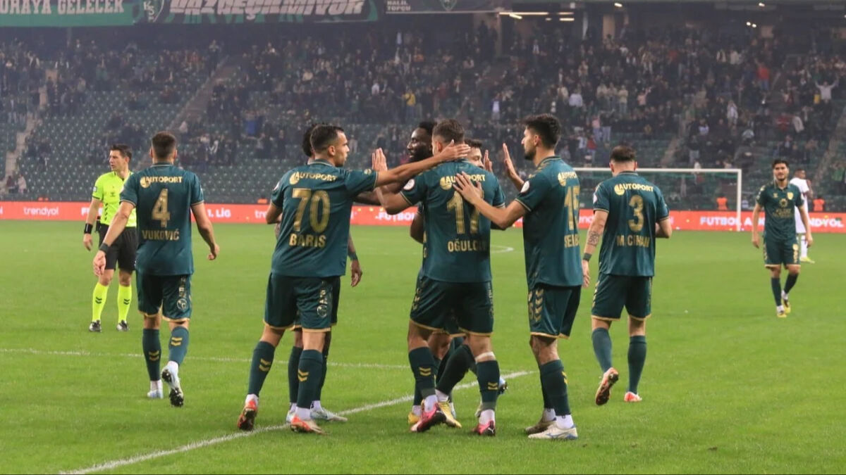 Muhtemel 11 açıklandı! Karagümrük - Kocaelispor maçı hangi kanalda, saat kaçta başlıyor? - 1. Resim