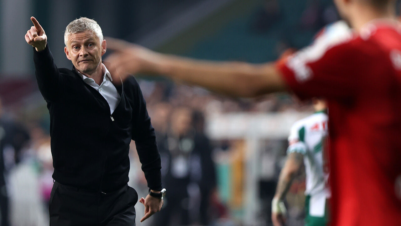 Beşiktaş'ta derbi öncesi büyük revizyon! İşte kadro dışı kalacak isimler Beşiktaş'ta derbi öncesi büyük revizyon! İşte kadro dışı kalacak isimler - 1. Resim