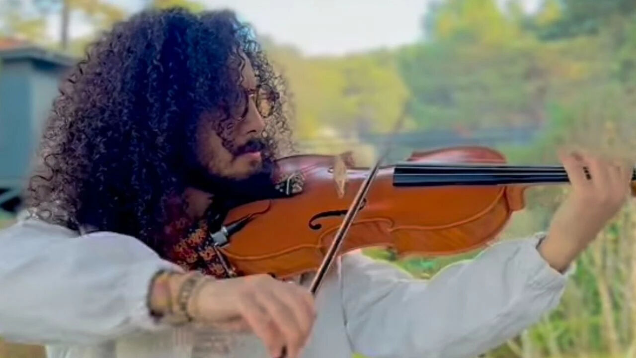 Cem Gülgel neden öldü, kaç yaşında? Genç viyolonsel sanatçısı hayatını kaybetti Cem Gülgel neden öldü, kaç yaşında? Genç viyolonsel sanatçısı hayatını kaybetti - 2. Resim