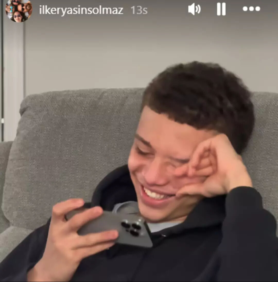 Defne Joy Foster'in oğlu Can büyüdü! Son hali görenleri şaşırttı Defne Joy Foster'in oğlu Can büyüdü! Son hali görenleri şaşırttı - 3. Resim