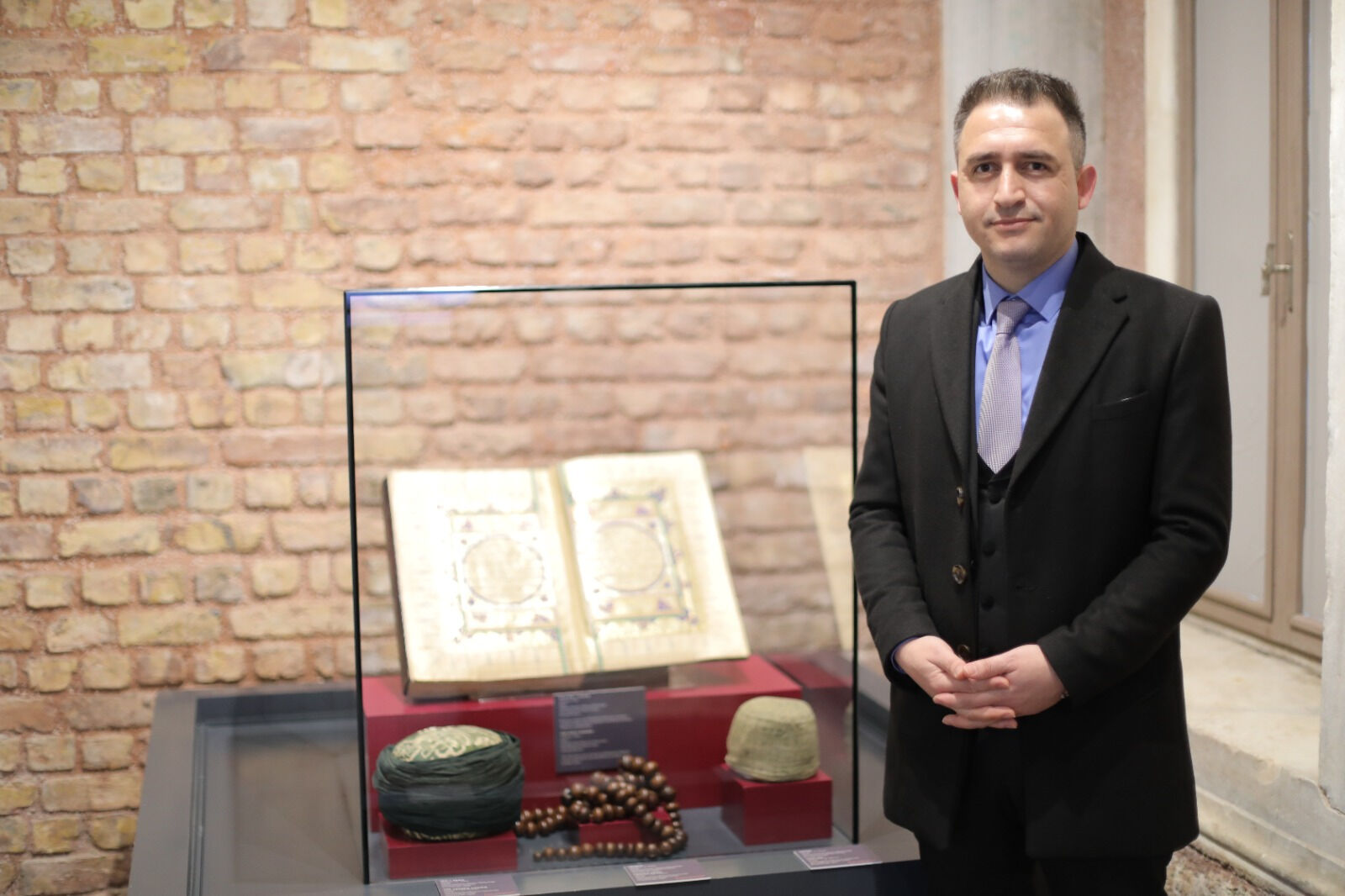 Depodan çıkan kutsal hazineler! 1925'te türbelerden alınan eserler sergide Depodan çıkan kutsal hazineler! 1925'te türbelerden alınan eserler sergide - 3. Resim