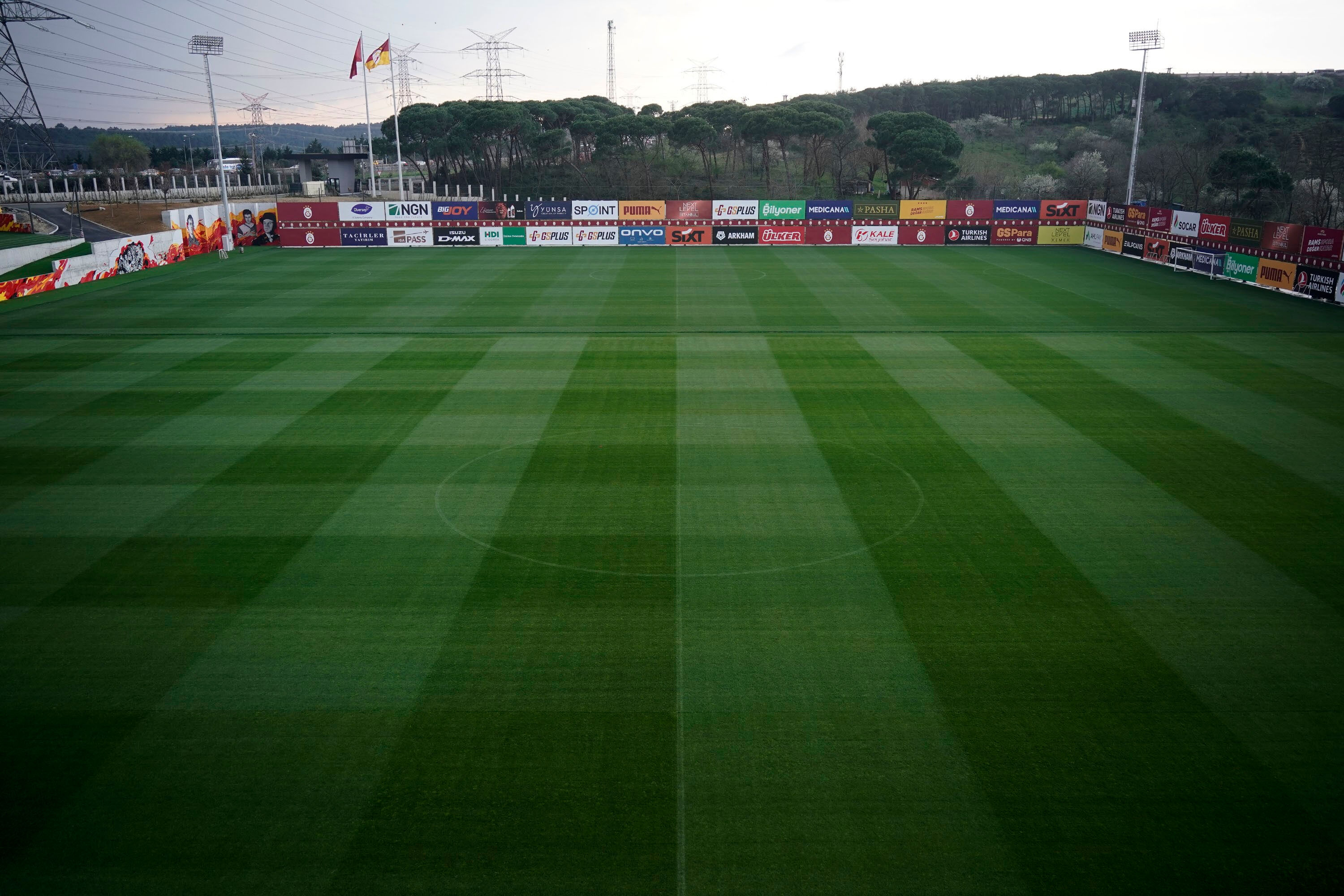 Galatasaray'ın yeni evi basına tanıtıldı! Galatasaray'ın yeni evi basına tanıtıldı! - 3. Resim