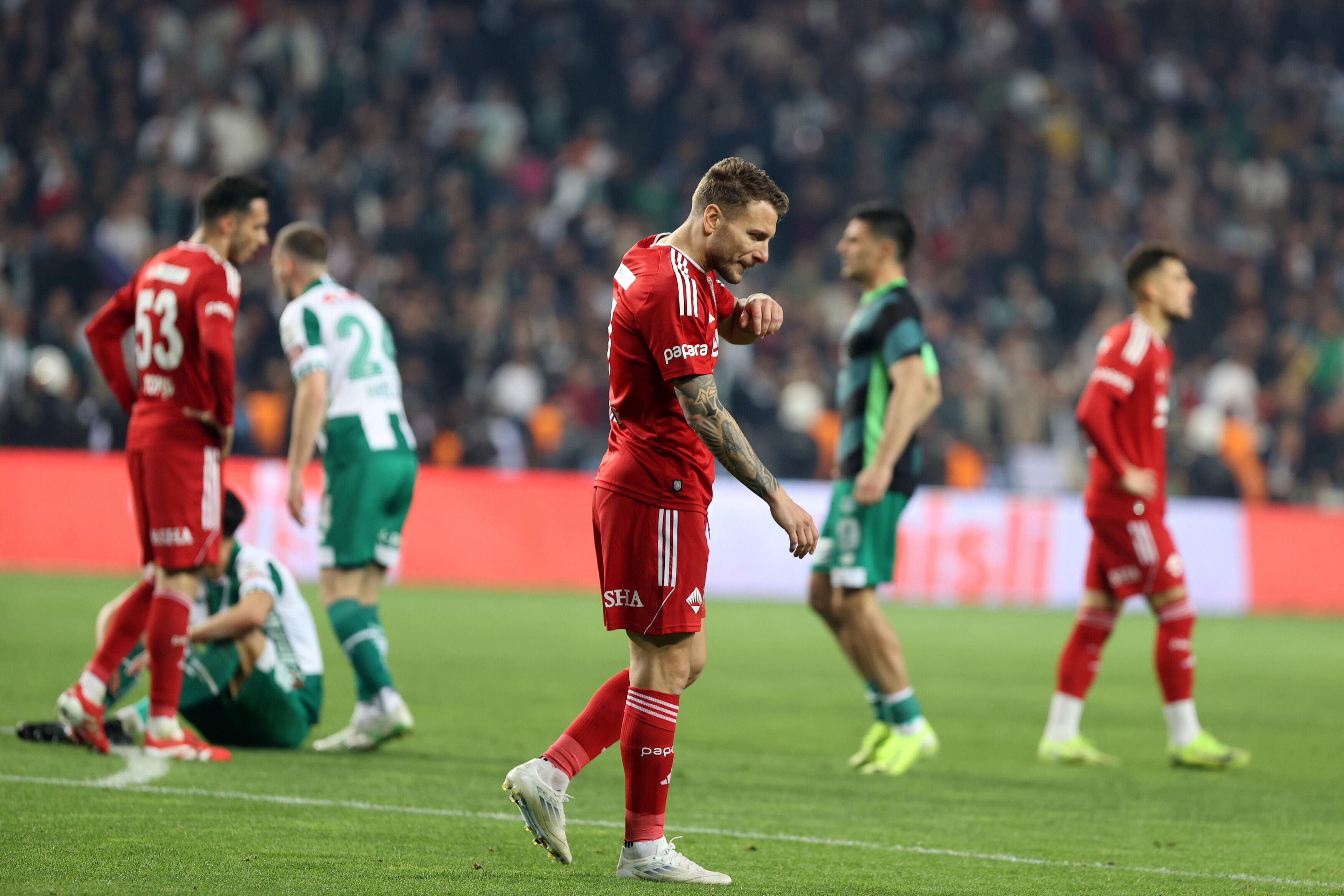 Hangisi Beşiktaş? Bu sezon hem tarih hem de tarihi tersten yazdılar - 1. Resim