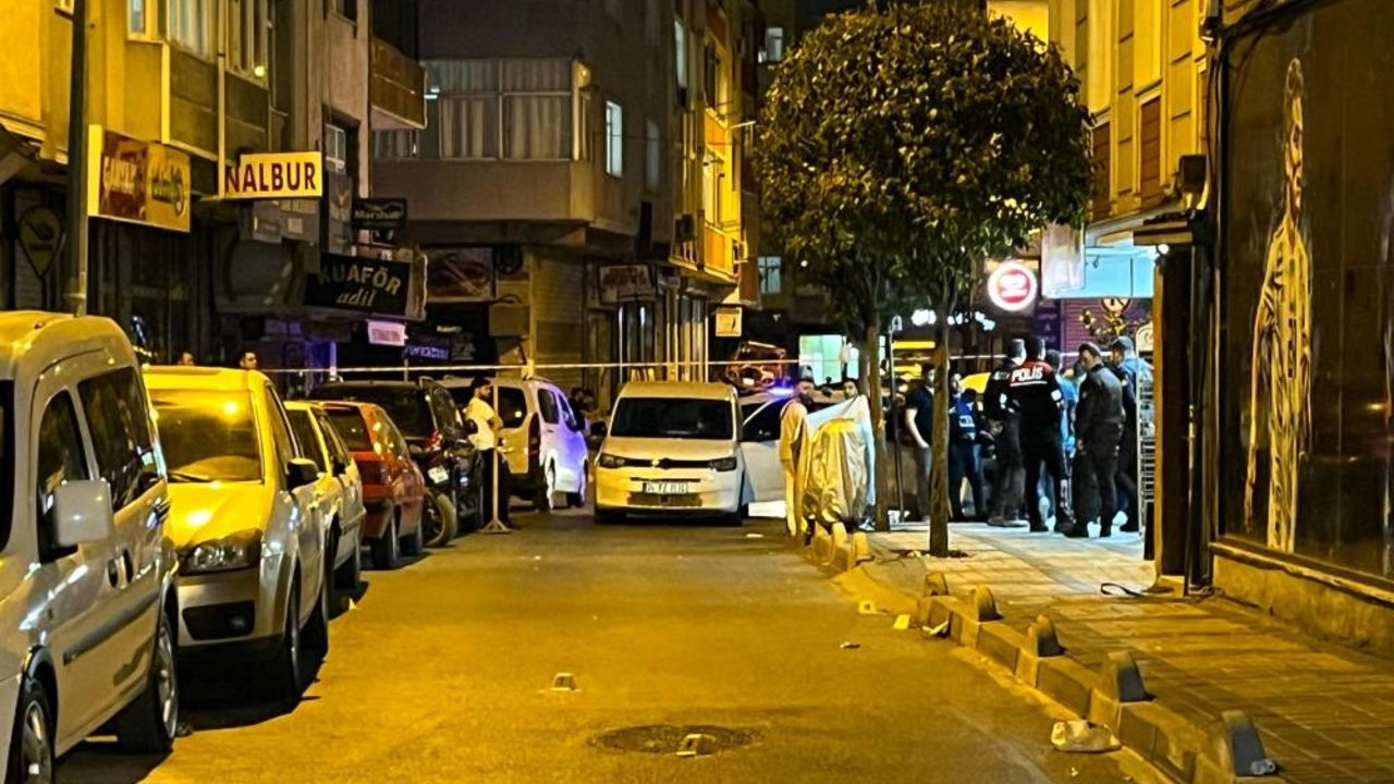 İstanbul'un göbeğinde motosikletli infaz! İstanbul'un göbeğinde motosikletli infaz!