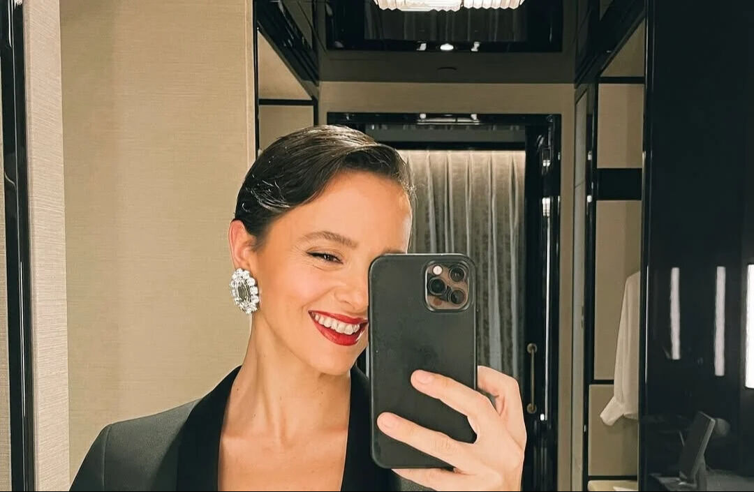 Zeynep Özyılmazel kimdir, kaç yaşında? Babası ve ailesi merak ediliyor Zeynep Özyılmazel kimdir, kaç yaşında? Babası ve ailesi merak ediliyor - 2. Resim