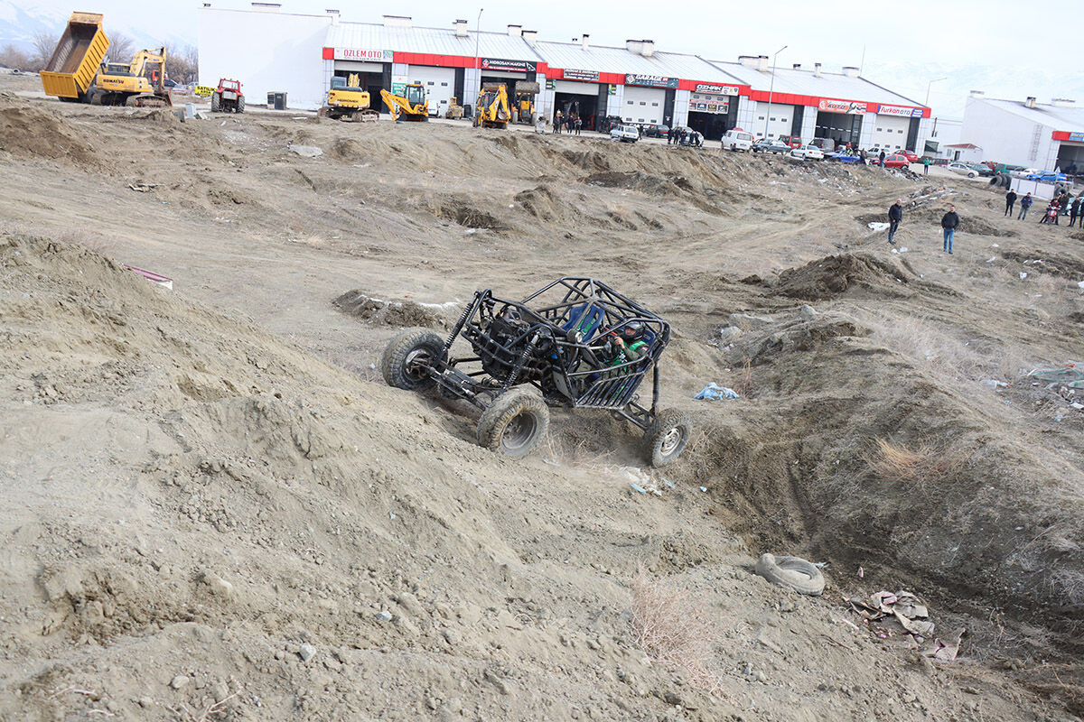 Doğal gaz borularıyla araba yaptı! Erzincanlı usta off-road aracıyla meydan okudu - 7. Resim