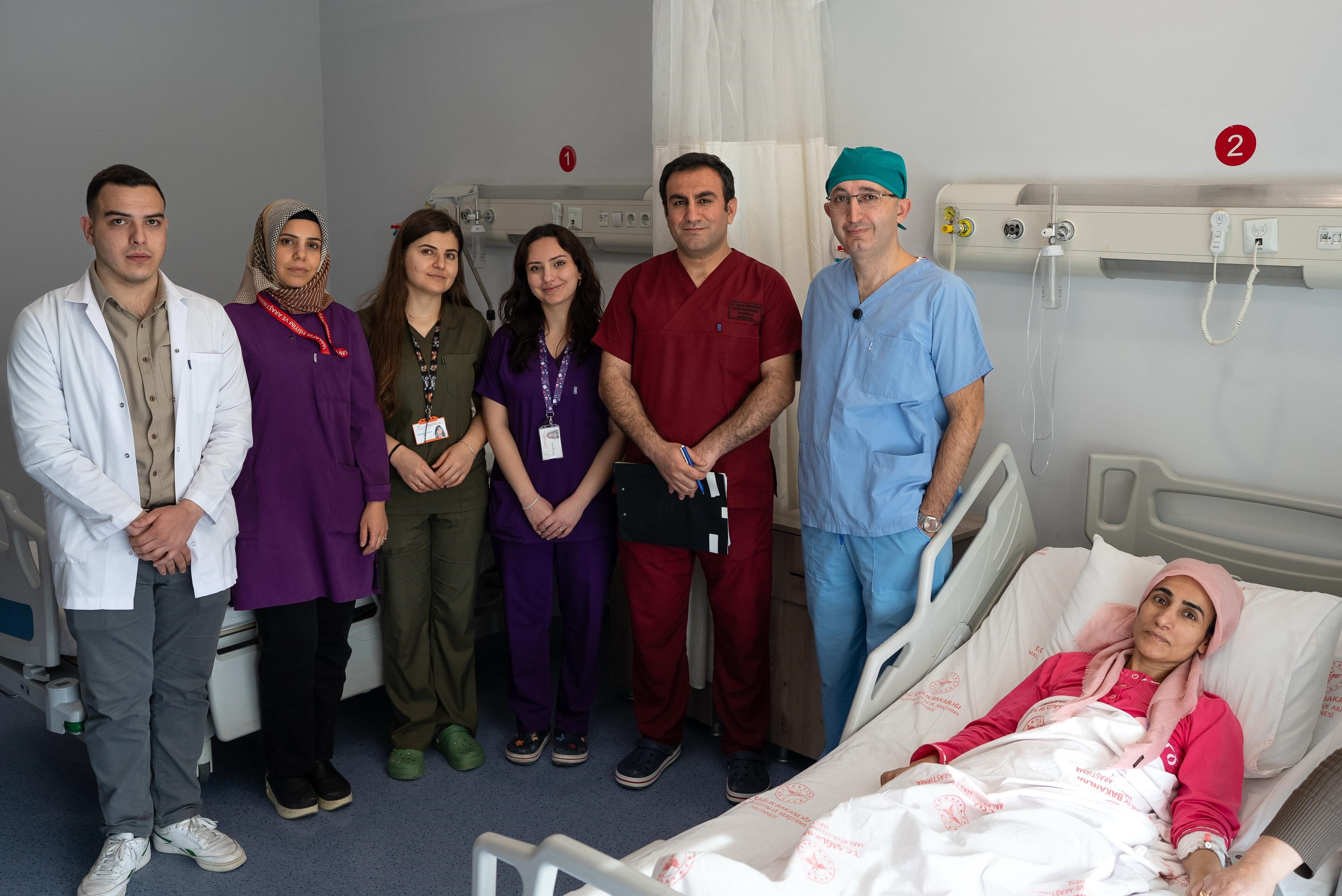 Doktorlar bile şaştı! Kilo aldığını sanıyordu, gerçek bambaşka çıktı - 1. Resim