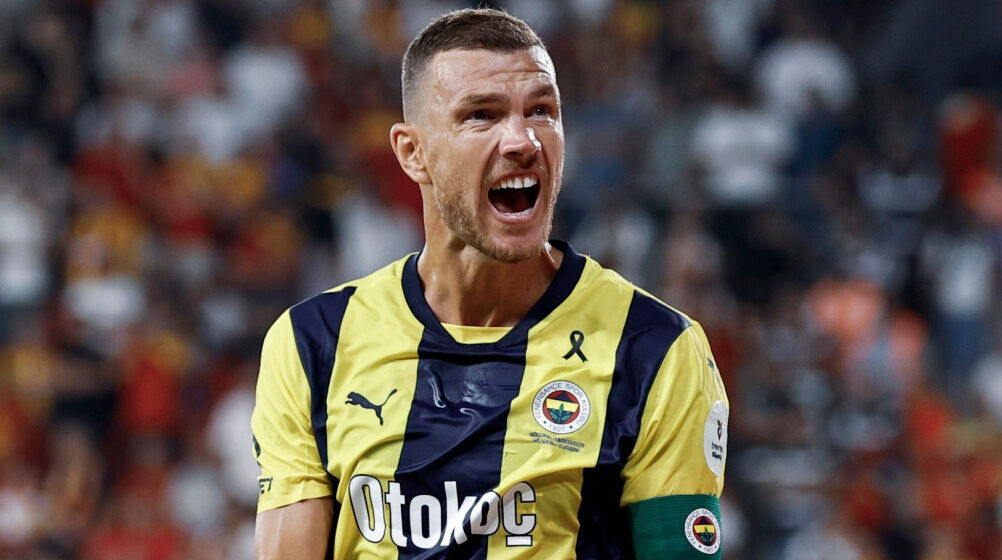 Fenerbahçe'de Edin Dzeko krizi! Gol orucuna girdi... Fenerbahçe'de Edin Dzeko krizi! Gol orucuna girdi... - 1. Resim