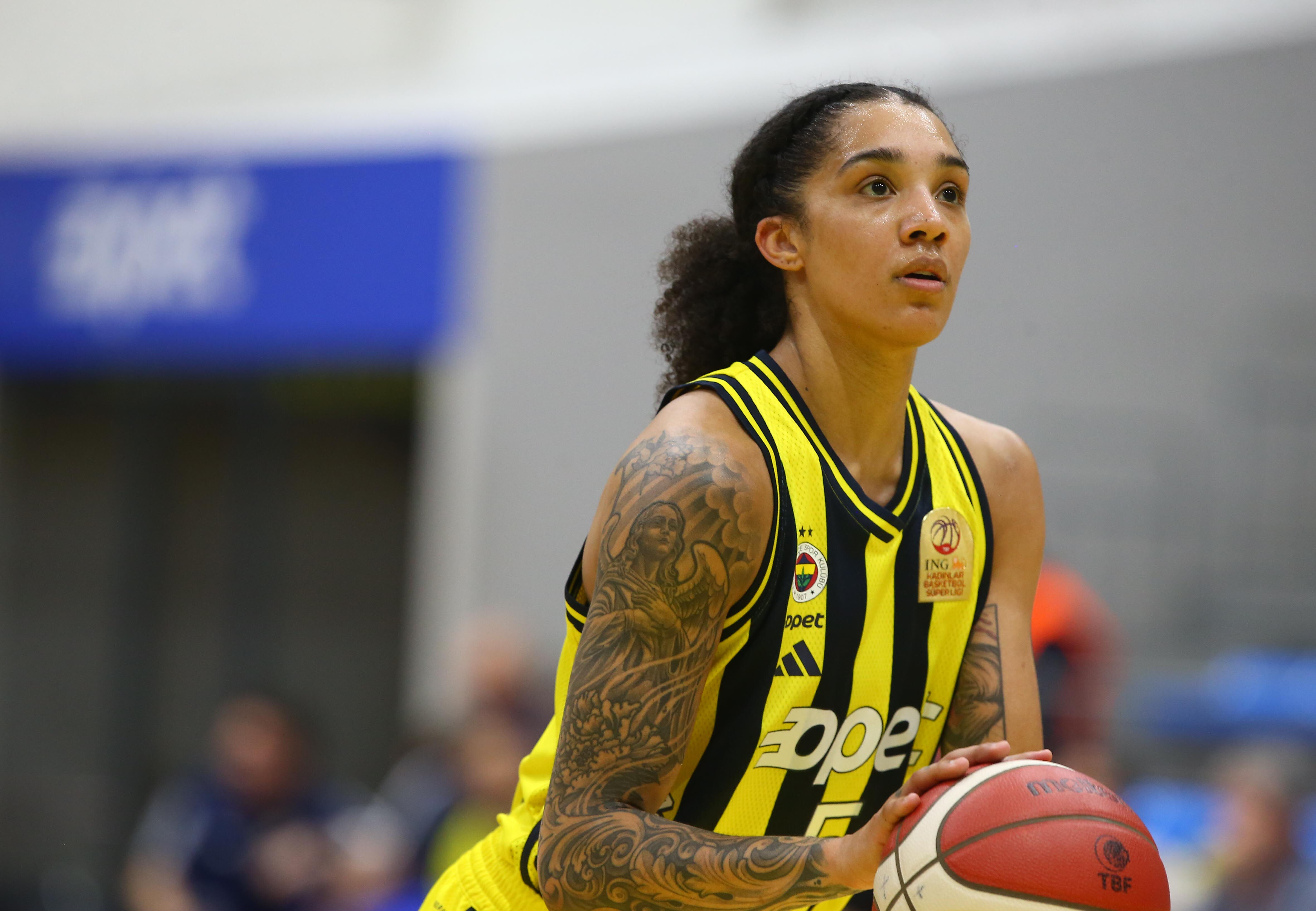 ING Kadınlar Türkiye Kupası çeyrek final maçı: Nesibe Aydın Fenerbahçe Opet maçı saat kaçta, hangi kanalda?  - 1. Resim