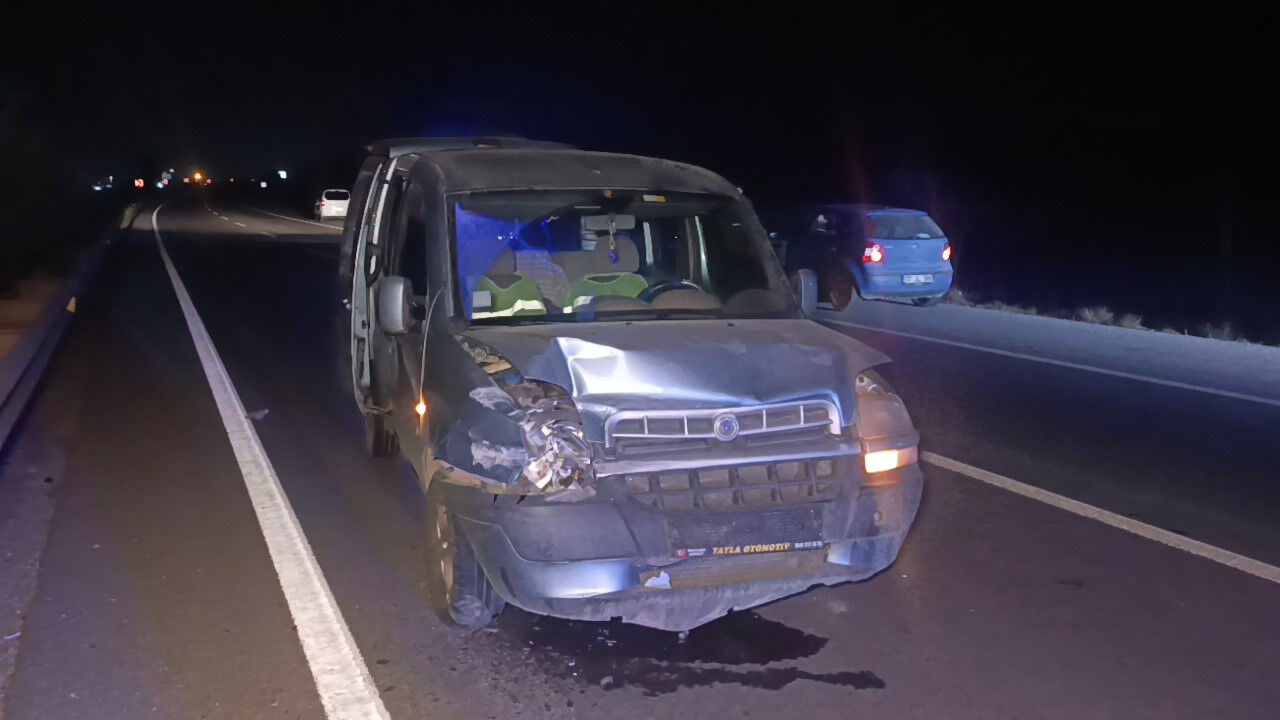 Otoyolda peş peşe iki kaza! Yardım için durmuştu, motosiklet çarptı Otoyolda peş peşe iki kaza! Yardım için durmuştu, motosiklet çarptı - 2. Resim