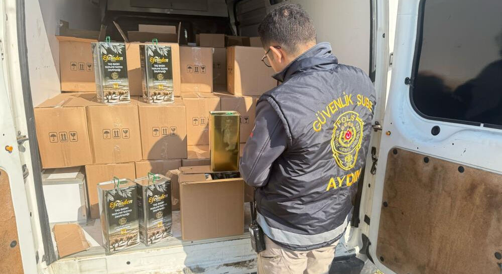 Aydın'da binlerce litre tağşiş yağ ele ge&ccedil;irildi, firmalara ceza yağdı - 1. Resim