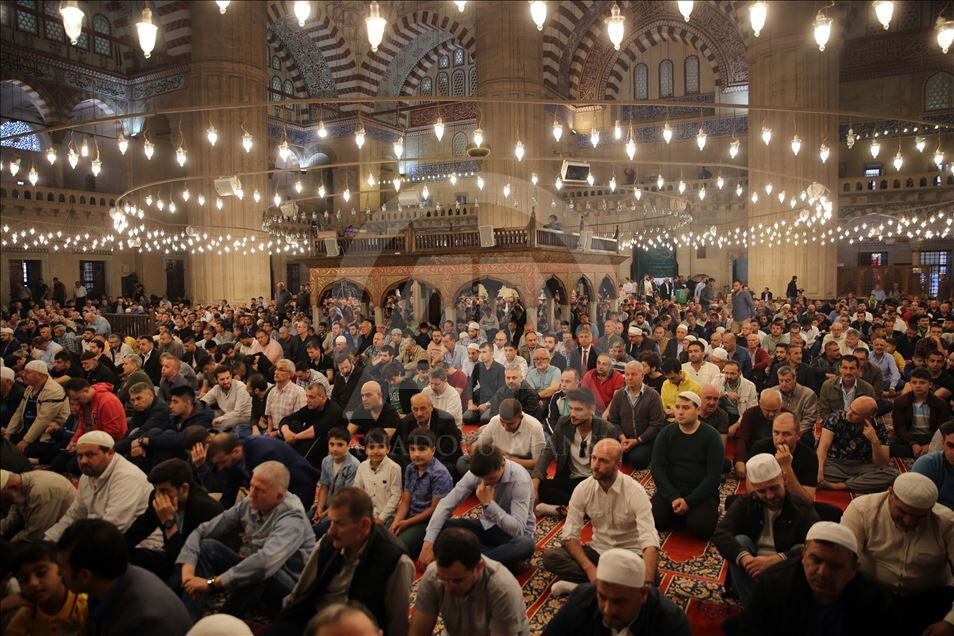 Bayram tatili 9 gün olur mu, uzatıldı mı? Ramazan Bayramı tarihleri gündemde Bayram tatili 9 gün olur mu, uzatıldı mı? Ramazan Bayramı tarihleri gündemde - 1. Resim