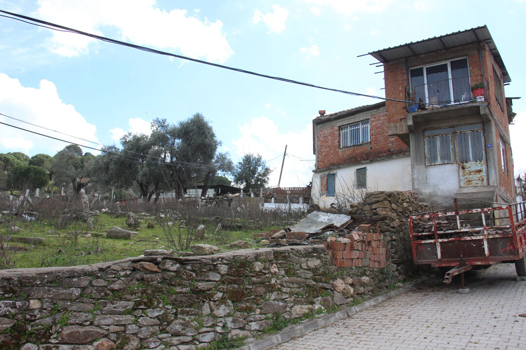 Cani ailenin yaptıklarını oğulları ortaya çıkardı! Babalarının öldürdüğü iki bebek aynı tabutta Cani ailenin yaptıklarını oğulları ortaya çıkardı! Babalarının öldürdüğü iki bebek aynı tabutta - 3. Resim
