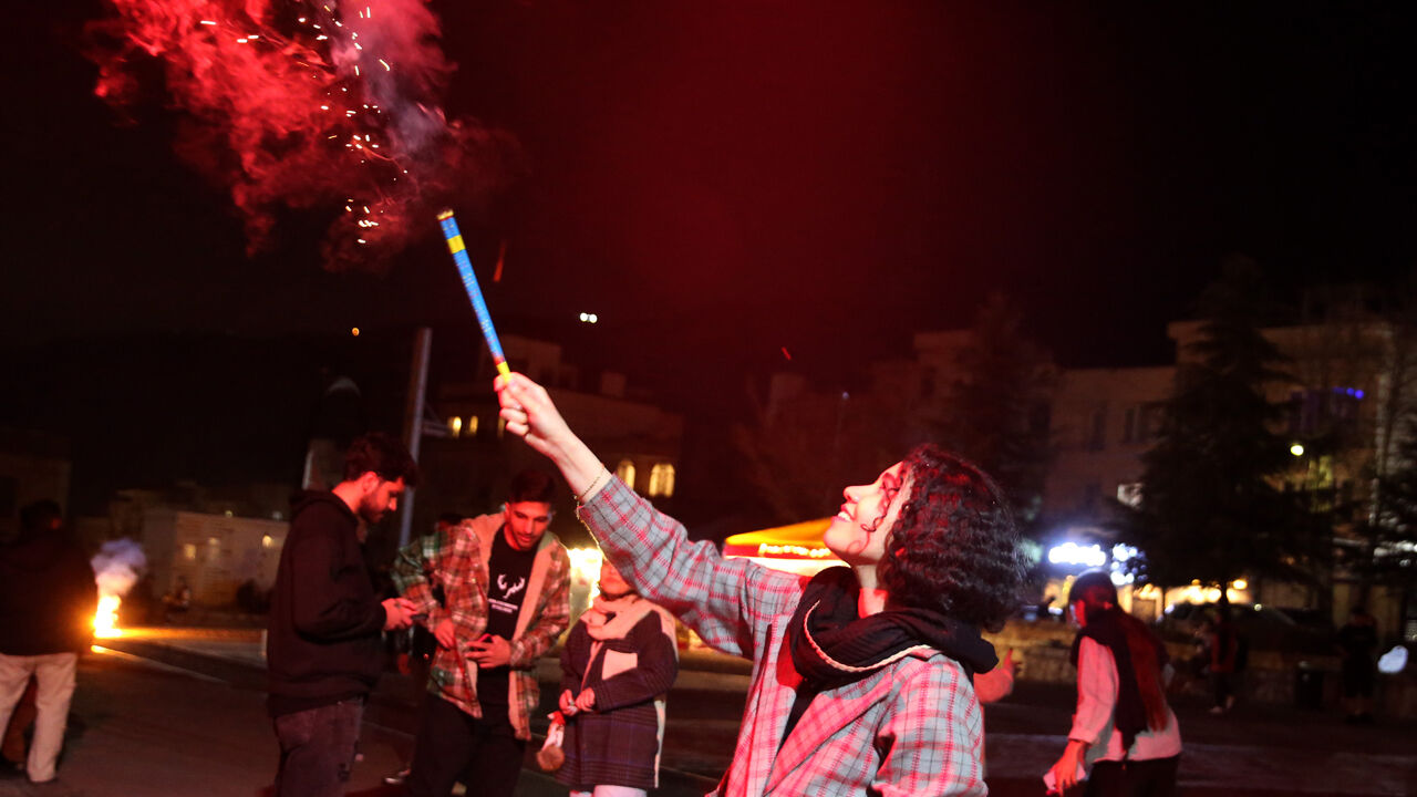 İran'da 'Çarşamba Suri' kutlamaları felakete dönüştü: 14 ölü, 1844 yaralı! - 1. Resim