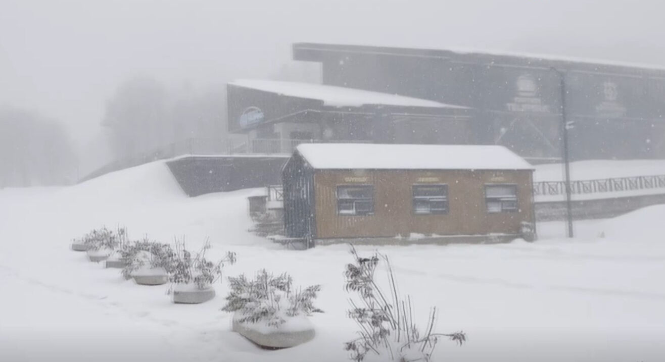 İstanbul'un yanı başı beyaza büründü! Kar yağışı ne zaman bitecek? - 1. Resim