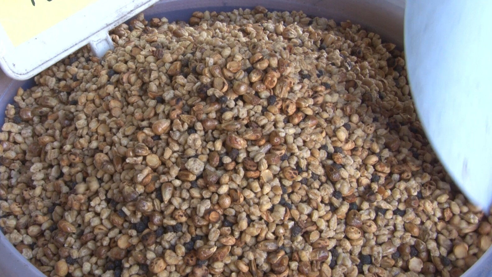 Ramazan ayının vazgeçilmez lezzeti! Kilosu 130 TL'den satılıyor! Bir kere tadan bir daha vazgeçemiyor... - 1. Resim