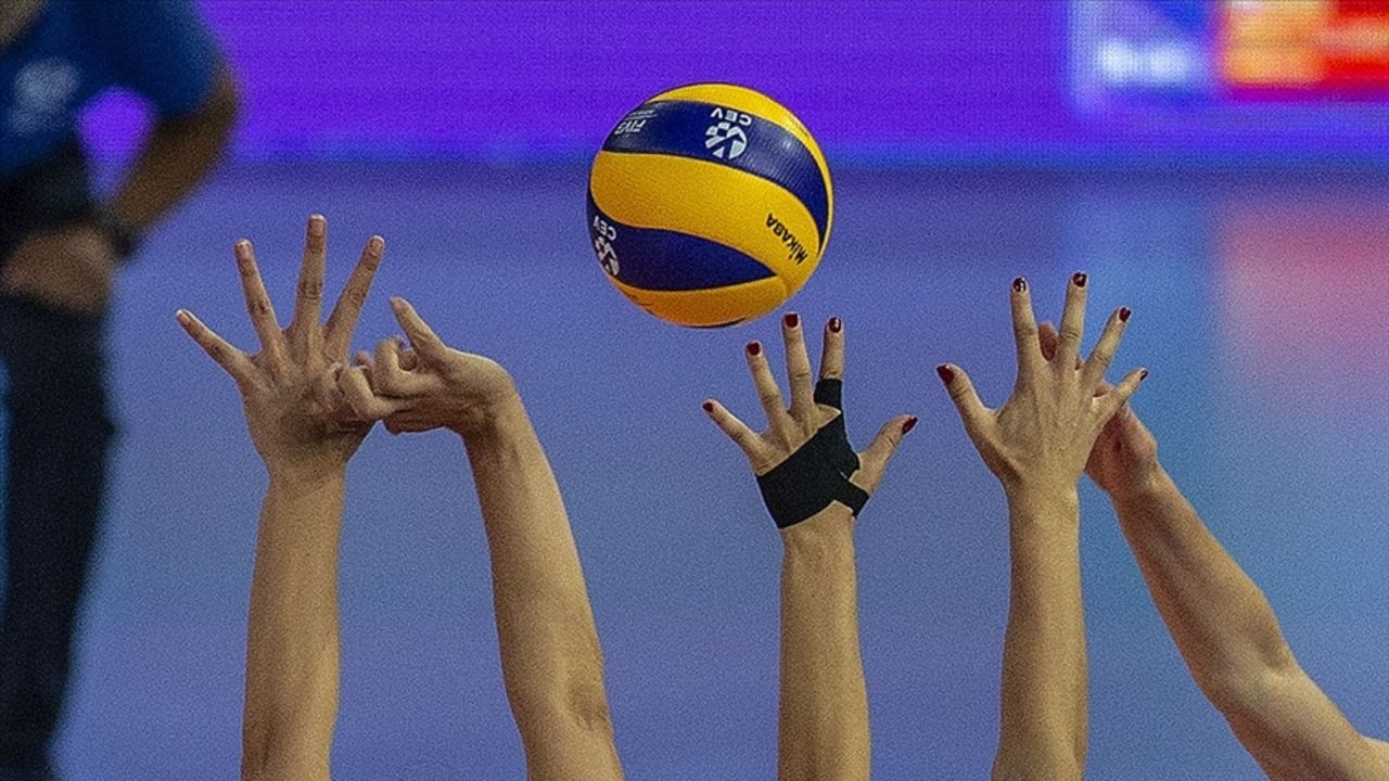 Eczacıbaşı Vakıfbank voleybol maçı hangi kanalda? Şifresiz yayınlanacak