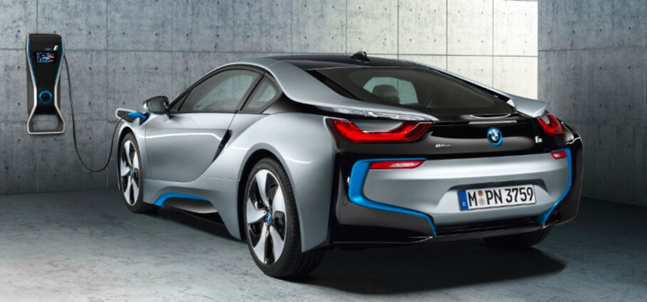 Elektrik yerine benzinle yürümeye devam eden otomobil markaları - 7. Resim