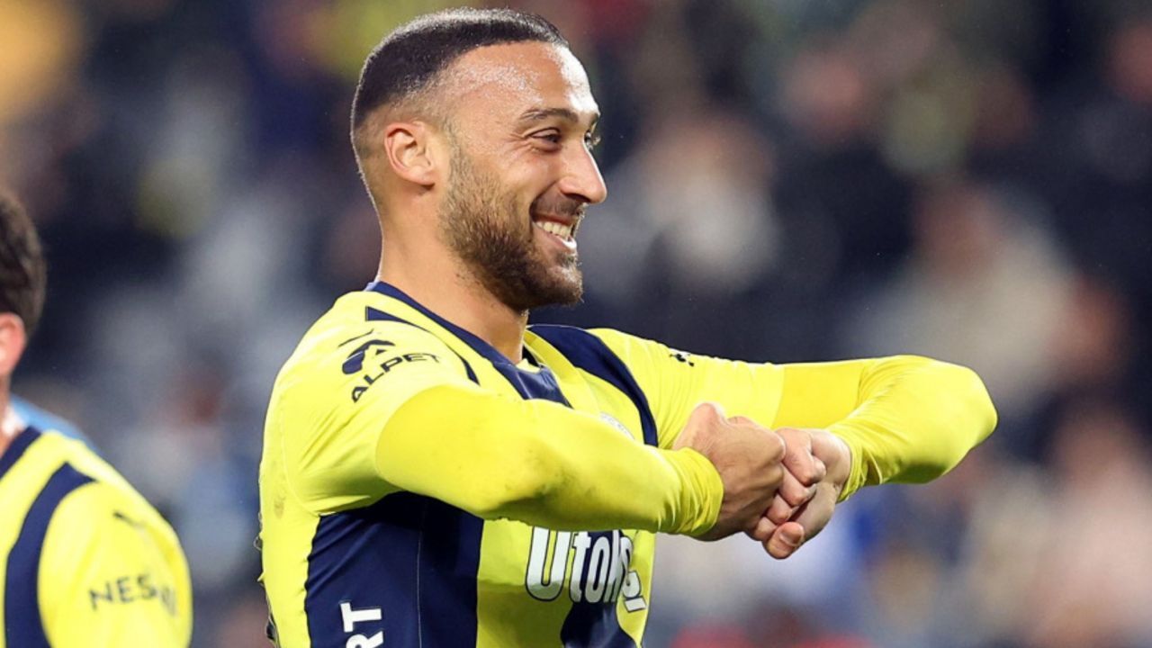 Fenerbahçe'de Cenk Tosun skandalı! Yatan transferin perde arkası aralandı Cenk Tosun Japonya yolcusu! Çalışma izni bekleniyor