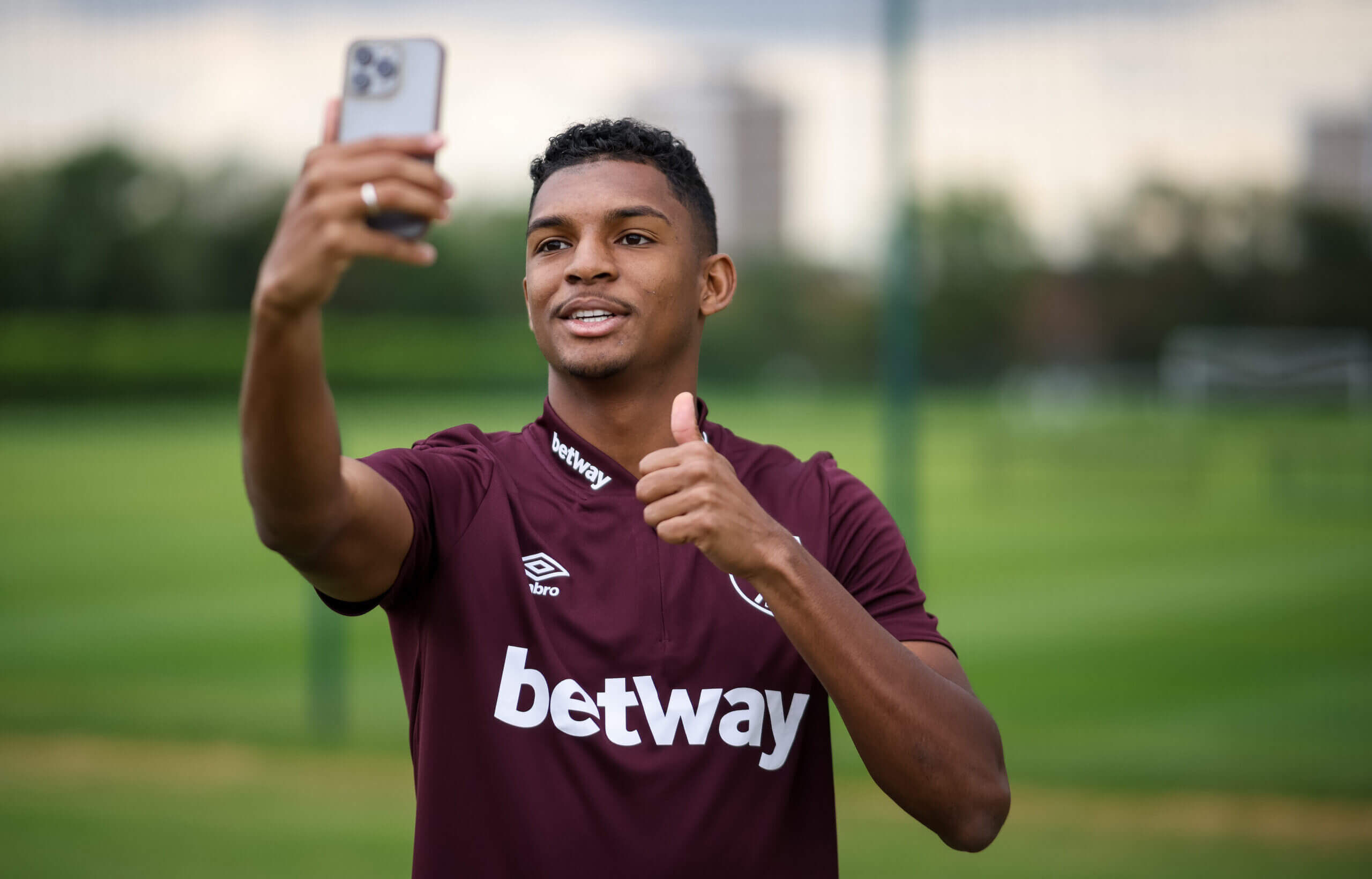 Galatasaray'dan Luis Guilherme hamlesi! West Ham'dan transfer atağı | Türkiye Gazetesi