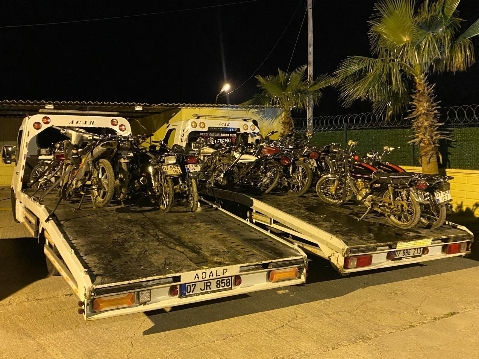 Sosyal medyada meydan okumuşlardı! Yarışa başlayamadan yakalandılar Sosyal medyada meydan okumuşlardı! Yarışa başlayamadan yakalandılar - 1. Resim