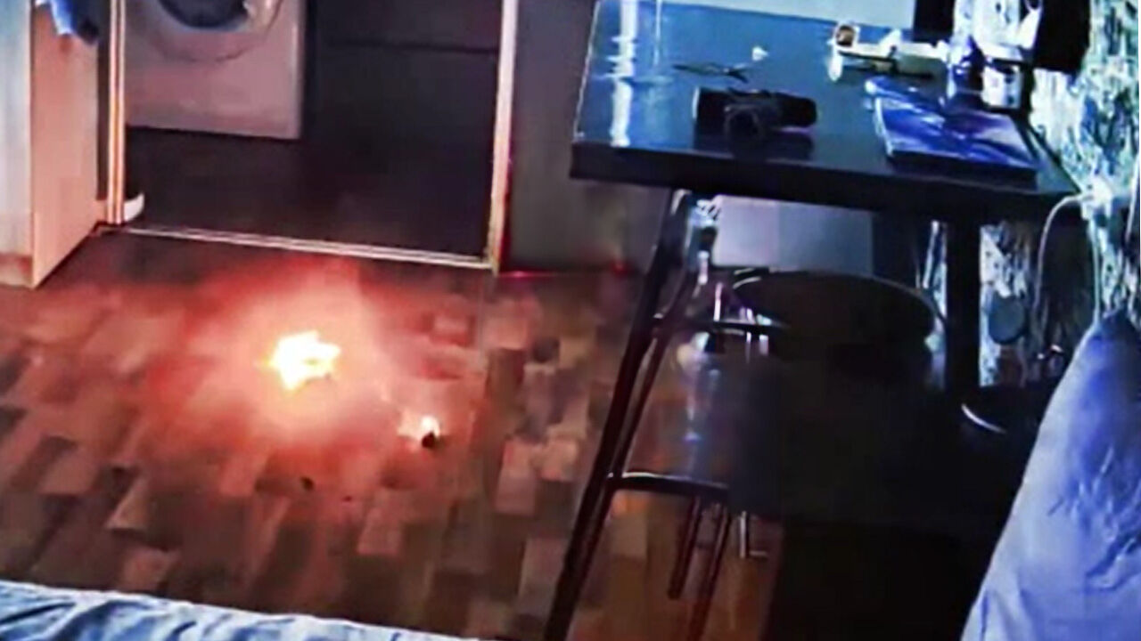 Tornavida pili patladı, alevler etrafı saniyeler içinde sardı! Facia anları kamerada - 1. Resim