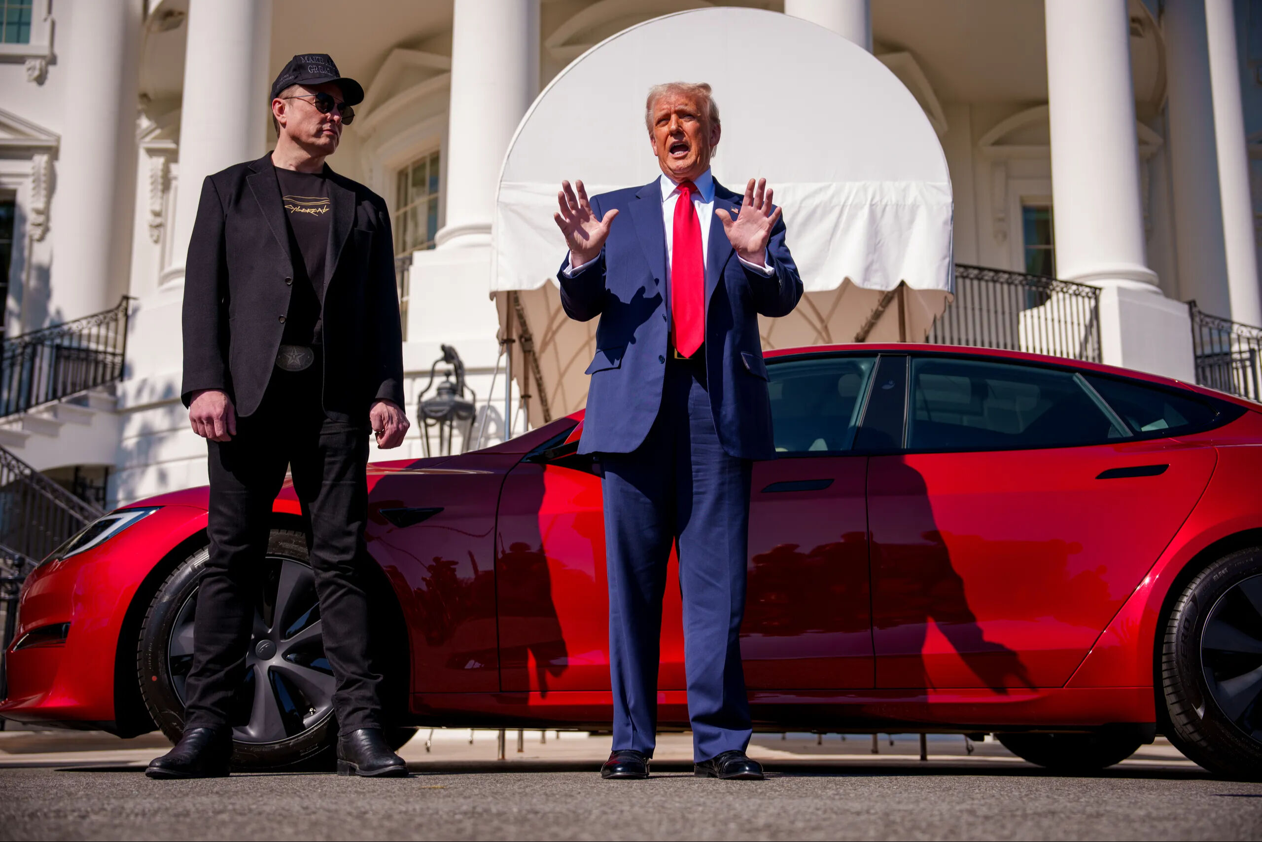 Trump yönetiminden yatırım tavsiyesi: Tesla'nın hisselerinin bu kadar ucuz olması inanılmaz - 2. Resim