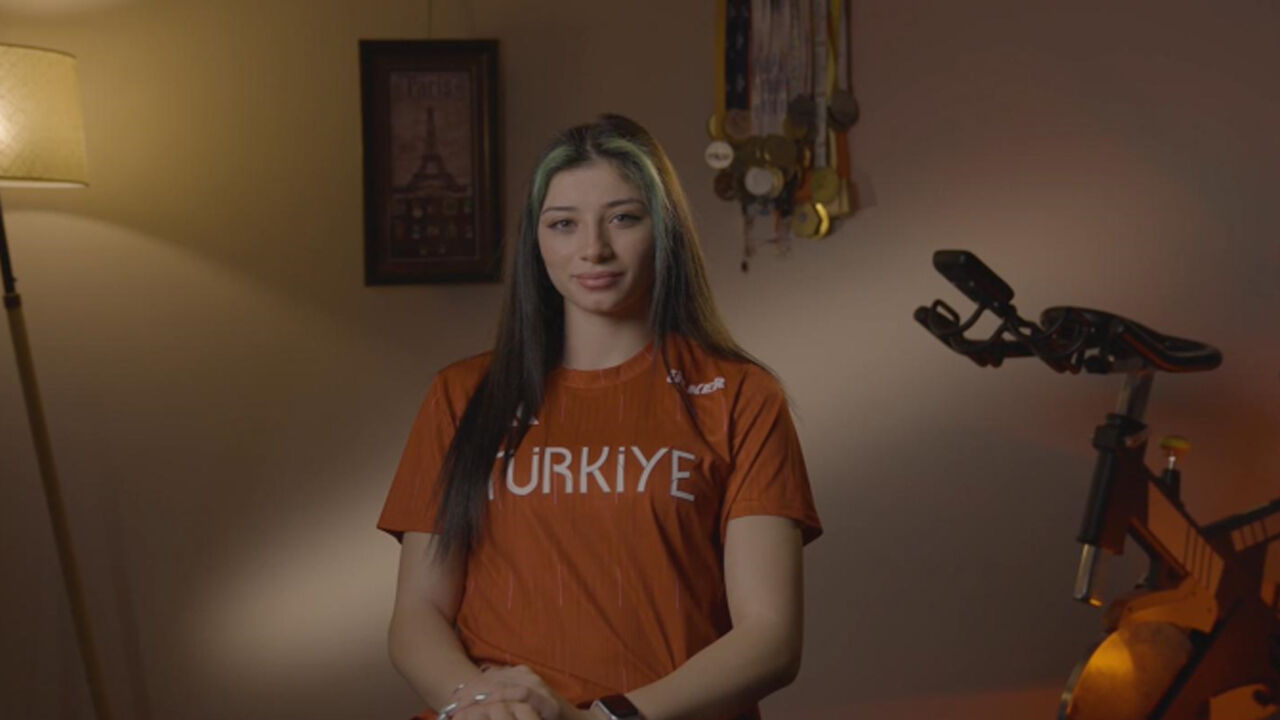 Avrupa Şampiyonu para atlet Reyhan Taşdelen: Düşmemek için sürekli koşuyorum Avrupa Şampiyonu para atlet Reyhan Taşdelen: Düşmemek için sürekli koşuyorum - 1. Resim