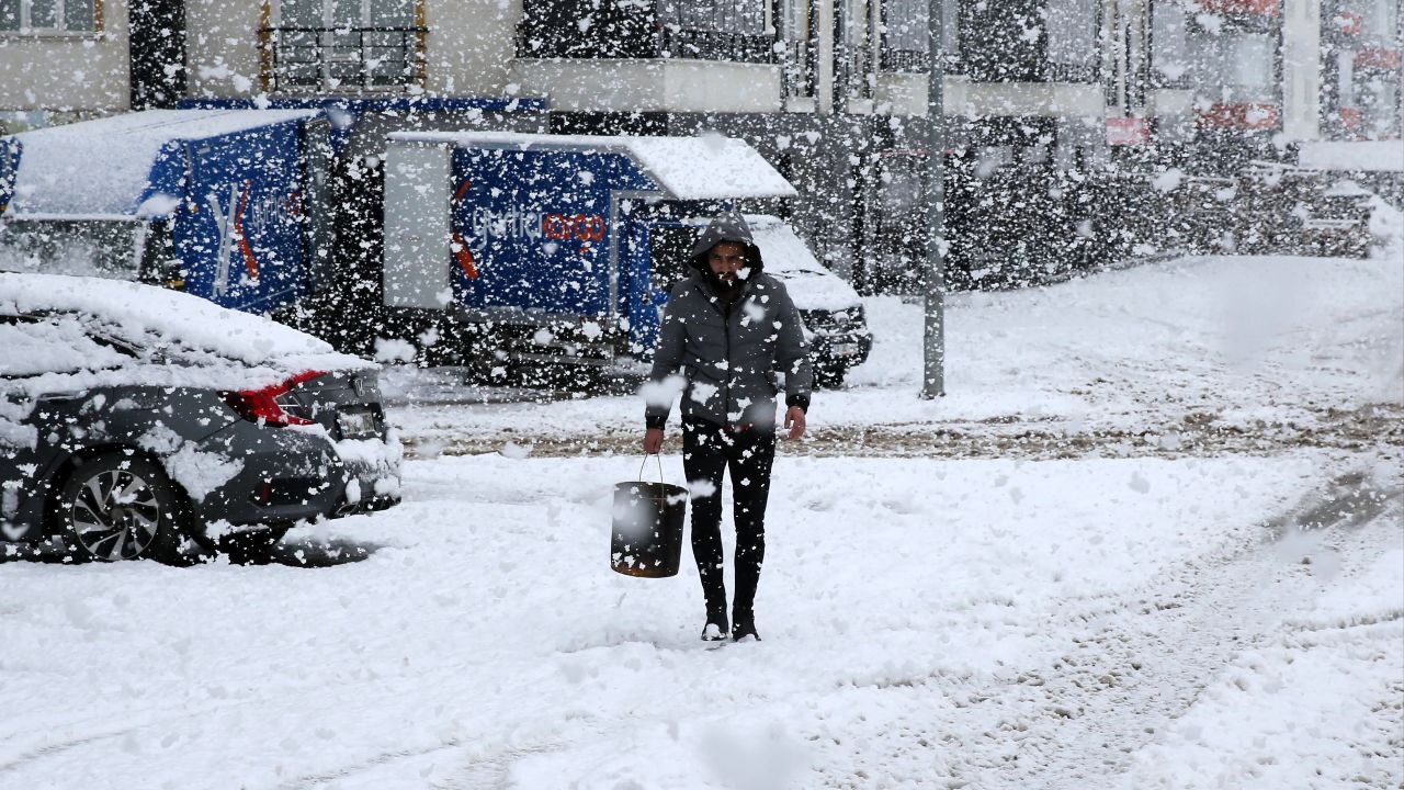 Bitlis&#039;te okullar tatil mi 21 Mart? Tüm gözler Bitlis Valiliğine çevrildi!