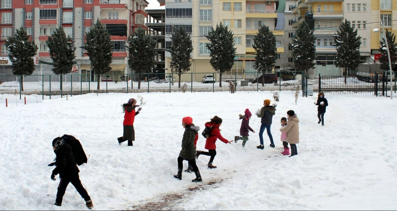 Bugün okullar tatil mi 21 Mart Cuma? Kar tatili verilen il ve ilçeler belli oldu Bugün okullar tatil mi 21 Mart Cuma? Kar tatili verilen il ve ilçeler belli oldu - 6. Resim