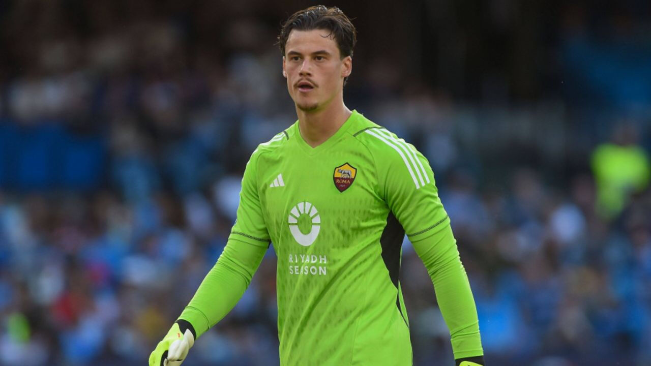 Fenerbahçe'de kalede değişim! Yeni hedef Mile Svilar - 1. Resim