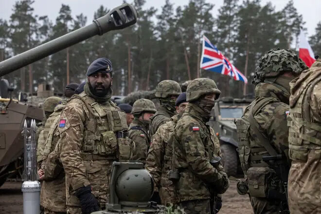 İngiltere'den Putin'e 'tasarlıyoruz' sözleriyle uyarı! Nükleer güç gözler önüne serildi İngiltere'den Putin'e 'tasarlıyoruz' sözleriyle uyarı! Nükleer güç gözler önüne serildi - 1. Resim