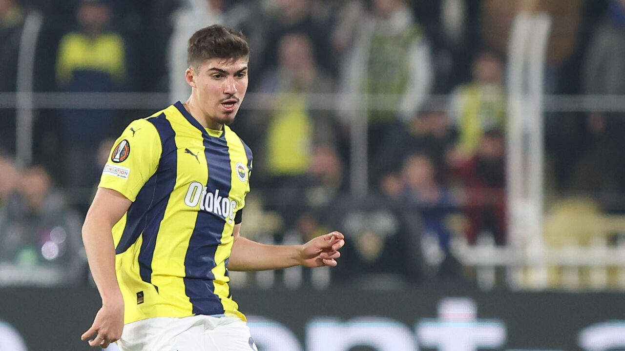 Mourinho'ya kritik telefon! Portekizli hocanın prensi adım adım Avrupa'ya Mourinho'ya kritik telefon! Portekizli hocanın prensi adım adım Avrupa'ya - 1. Resim