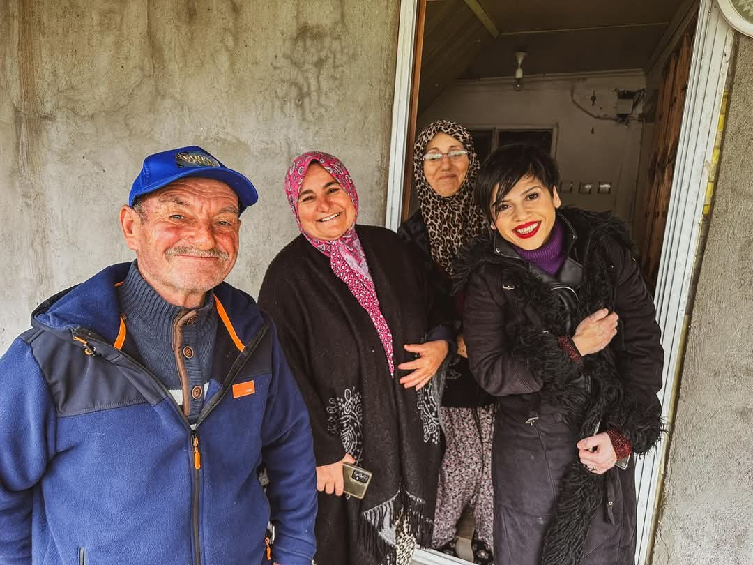 Yaren Leylek ve Adem amca için seslendirmişti! Aydilge'den sürpriz ziyaret Yaren Leylek ve Adem amca için seslendirmişti! Aydilge'den sürpriz ziyaret - 2. Resim