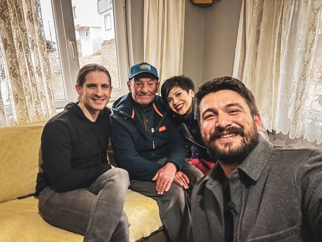 Yaren Leylek ve Adem amca için seslendirmişti! Aydilge'den sürpriz ziyaret Yaren Leylek ve Adem amca için seslendirmişti! Aydilge'den sürpriz ziyaret - 4. Resim