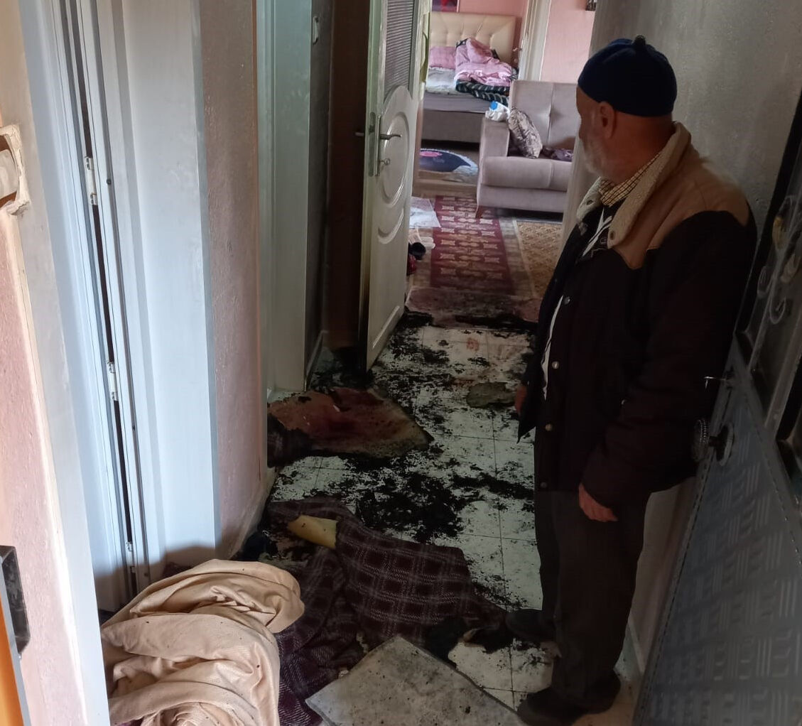Bıçakla öldürüp ateşe verdi! Yaşlı kadının katili, aileden çıktı - 1. Resim