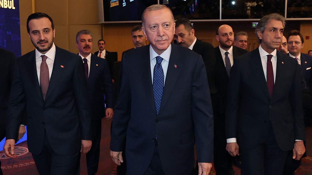 Cumhurbaşkanı Erdoğan'dan CHP'ye yolsuzluk için sert tepki:  Cumhurbaşkanı Erdoğan'dan CHP'ye yolsuzluk için sert tepki: