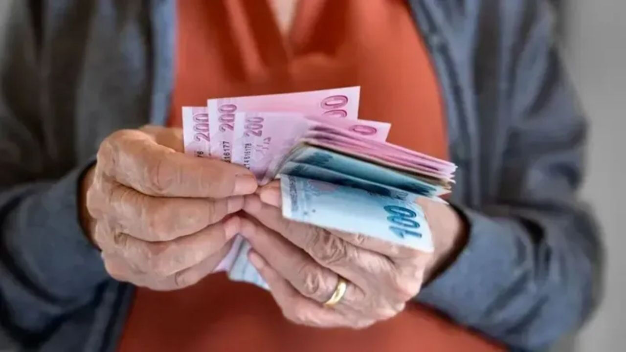 Emekliye zamlı ikramiye bayrama yetişmeyebilir, işte yeni formül Emekliye zamlı ikramiye bayrama yetişmeyebilir, işte yeni formül - 4. Resim