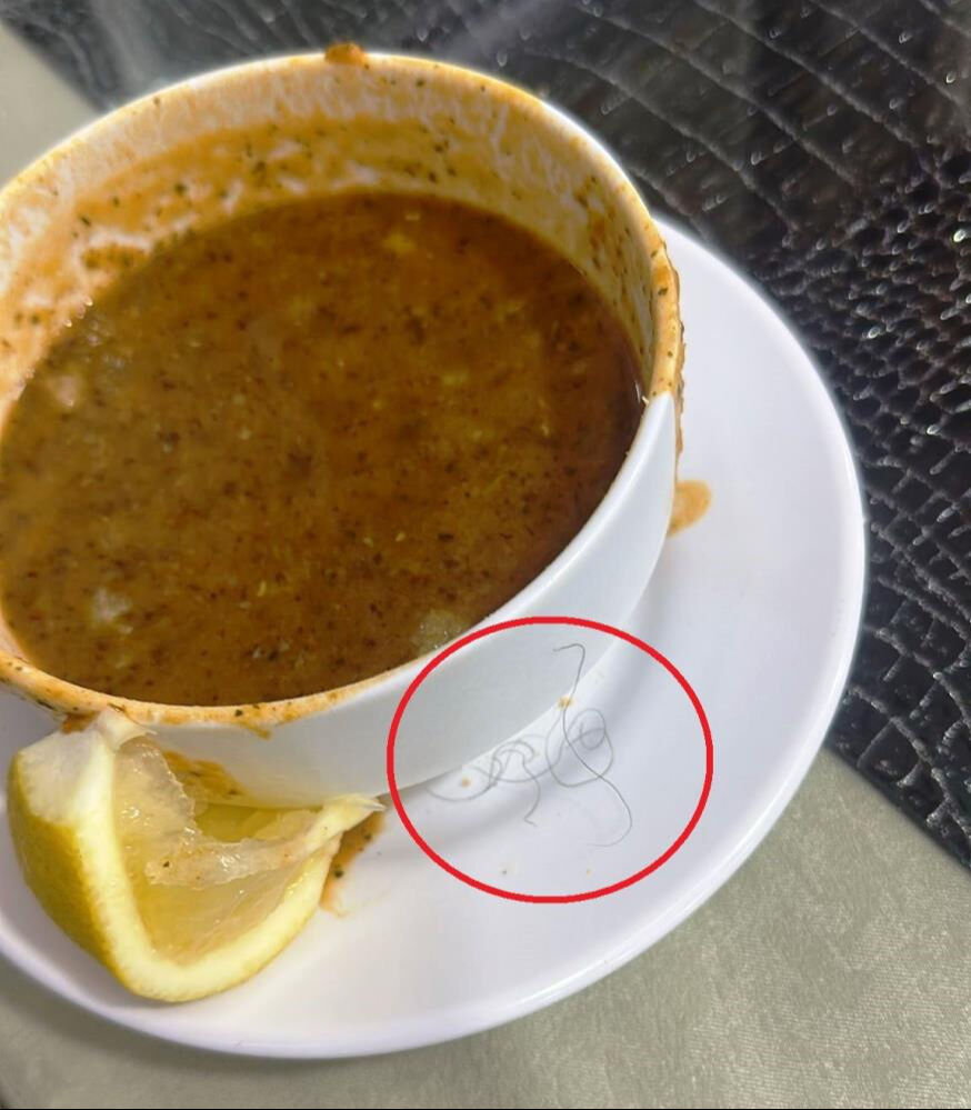 Müşteriden mide bulandıran hareket! İçtiği çorbanın parasını ödememek için yaptığı şoke etti - 1. Resim