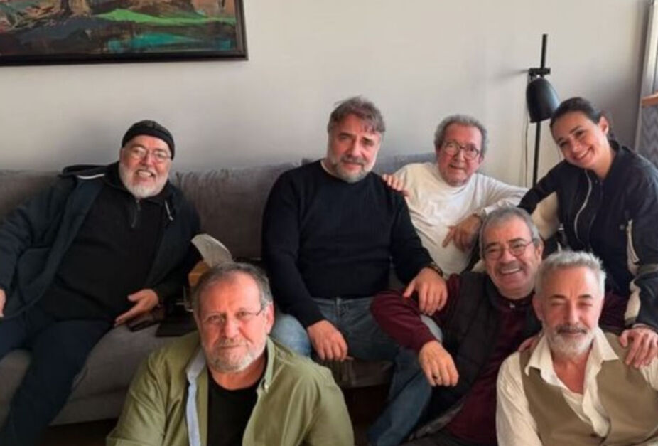 Osman Sınav'a veda! Kenan İmirzalıoğlu gözyaşlarına boğuldu Osman Sınav'a veda! Kenan İmirzalıoğlu gözyaşlarına boğuldu - 3. Resim