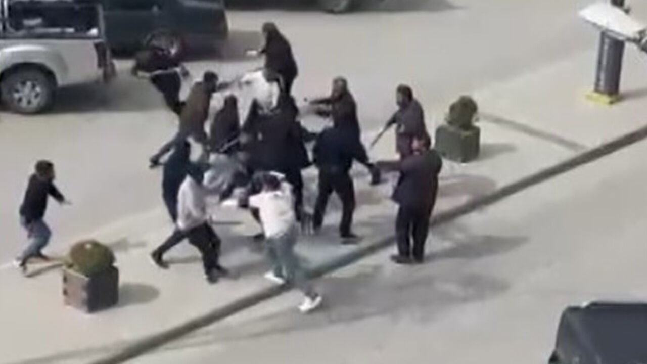 Ramazan davulcuları "bahşiş" yüzünden birbirine girdi! 16 kişi tutuklandı - 1. Resim