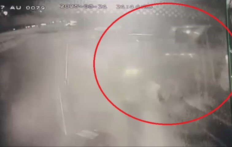 Üniversite öğrencisini ölüme götüren kaza anları ortaya çıktı! Ceren Karacaoğlu halk otobüsü kamerasında - 5. Resim