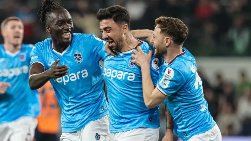 Hakkını ver Ozan! Fatih Tekke'nin yeni transferden beklentisi çok Hakkını ver Ozan! Fatih Tekke'nin yeni transferden beklentisi çok - 1. Resim