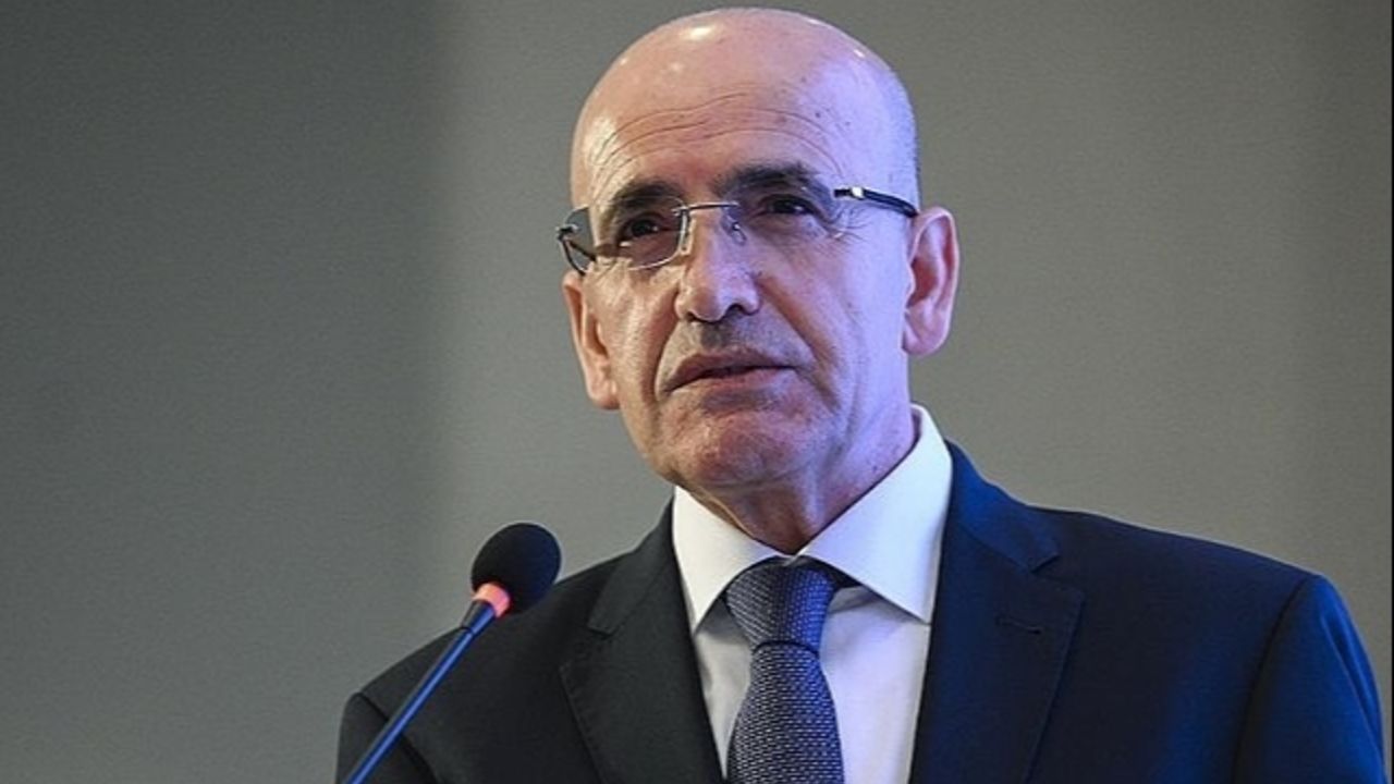 Mehmet Şimşek&#039;ten &quot;istifa etmek istiyor&quot; iddialarına cevap: &quot;Görevimizin başındayız&quot;